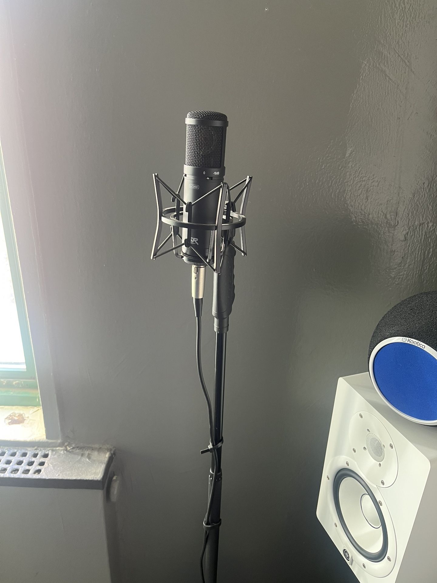 SR Lc200 Studio Microphone With Mic Stand & Kaotica Eyeball - photo 3