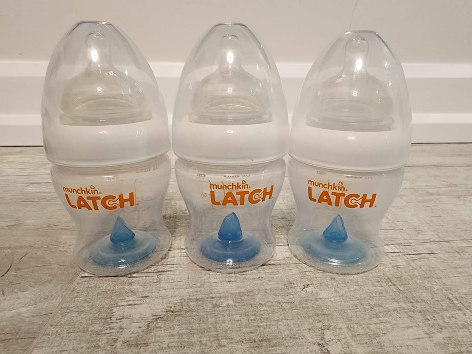Baby bottles, teethers, nipples - photo 3