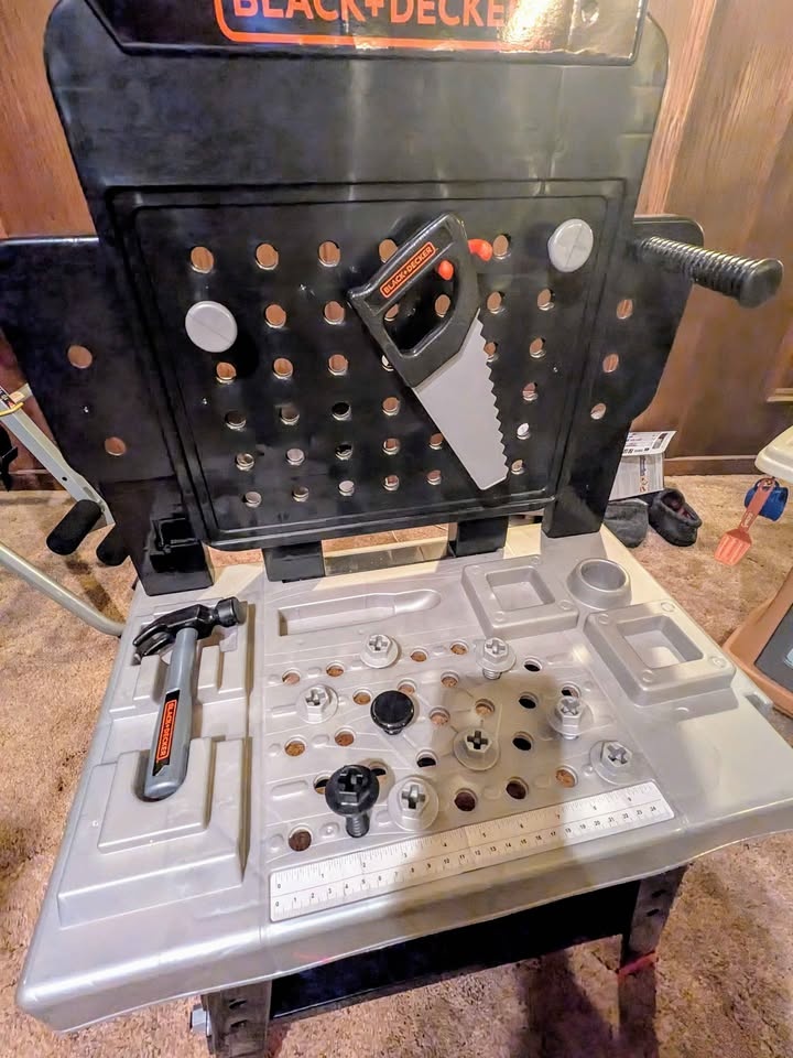 Kids Tool Bench - photo 2