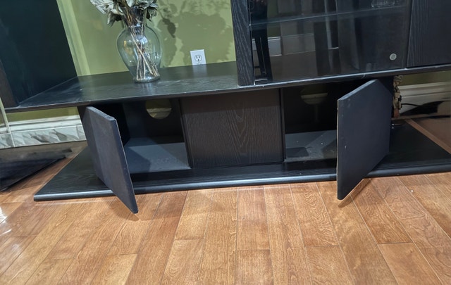 Black wall unit -1 pc- 5’ x4’ x1’8” - photo 4