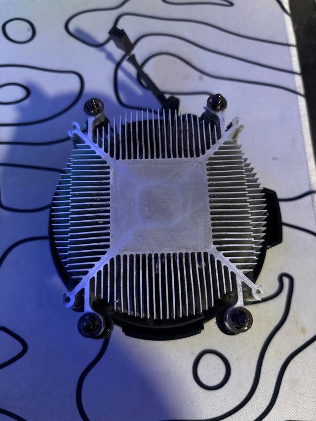 AMD CPU Cooler - photo 2