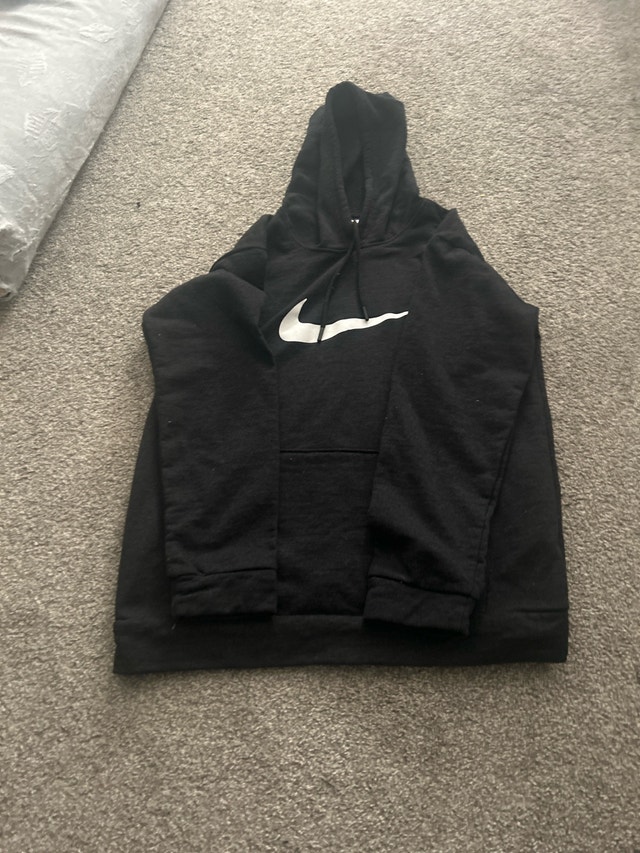 Nike hoodie-black