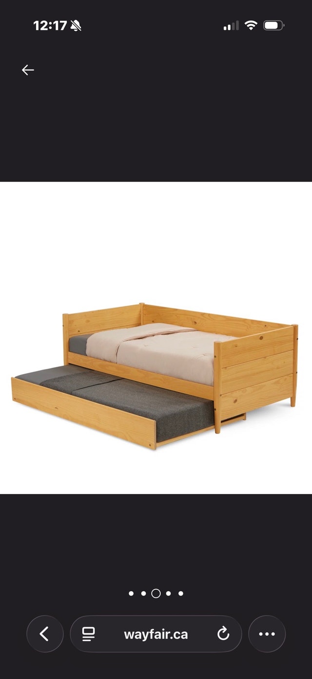 EUC - Twin Day Bed with Pull Out Trundle - Solid wood - photo 2