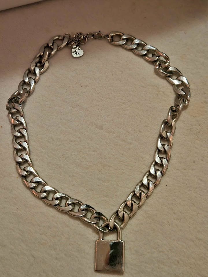 Lock Chain