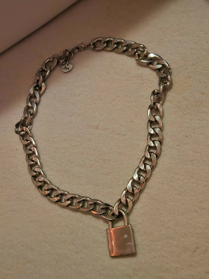 Lock Chain - photo 3