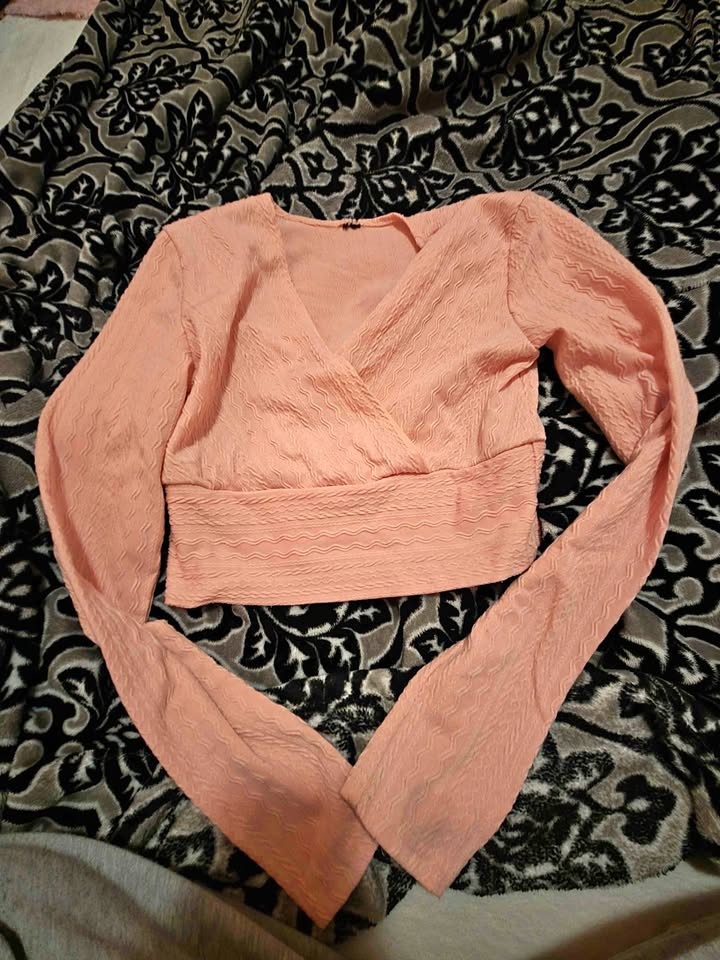 QUICK SALE: 25+ Piece Clothing Bundle - Everything Must Go!