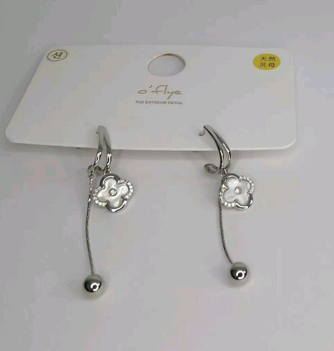 NEW Beautiful Silver Stainless Steel Flower & Dangle Earrings - photo 3