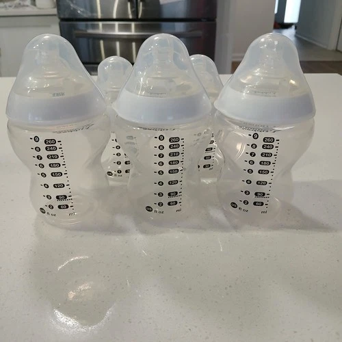 Tommee Tippee Baby Bottles Lot of 5 Anti-Colic Newborn + Milk St - photo 3