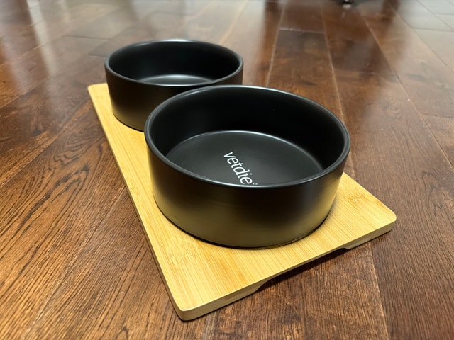 Vetdiet Ceramic Bowls with Bamboo Tray