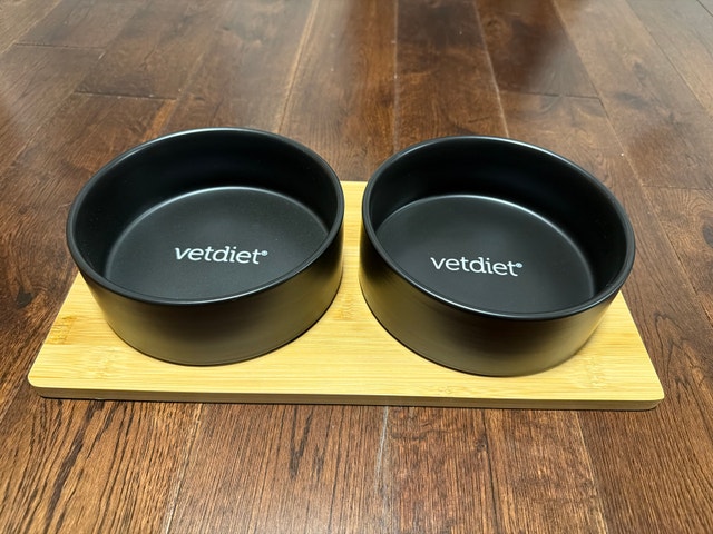 Vetdiet Ceramic Bowls with Bamboo Tray - photo 2