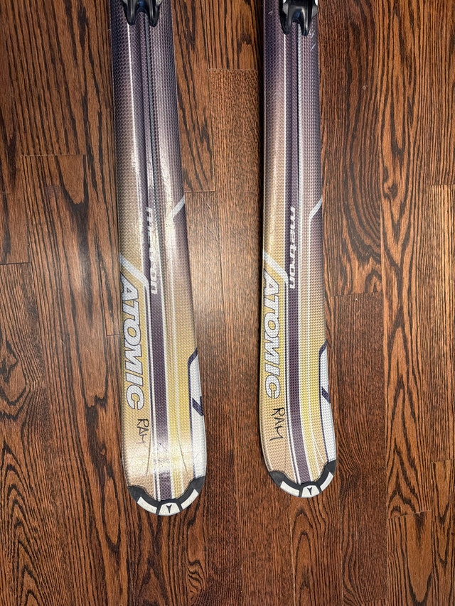 Atomic Metron 7 Skis - 156cm - photo 3