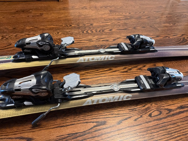 Atomic Metron 7 Skis - 156cm - photo 4