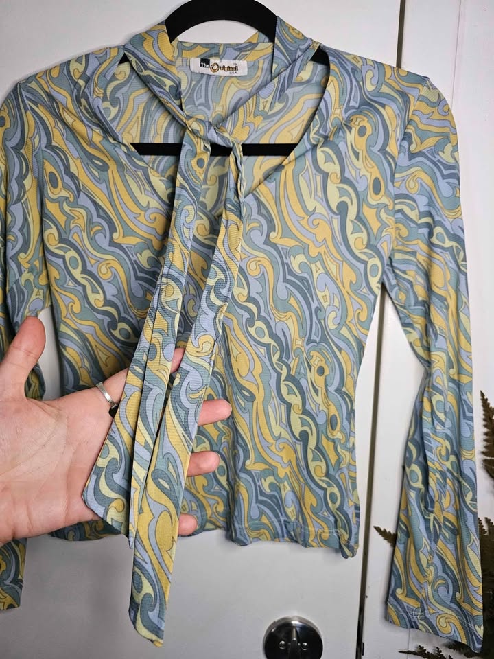 Vintage Y2K Tie Neck Mesh Top - photo 5