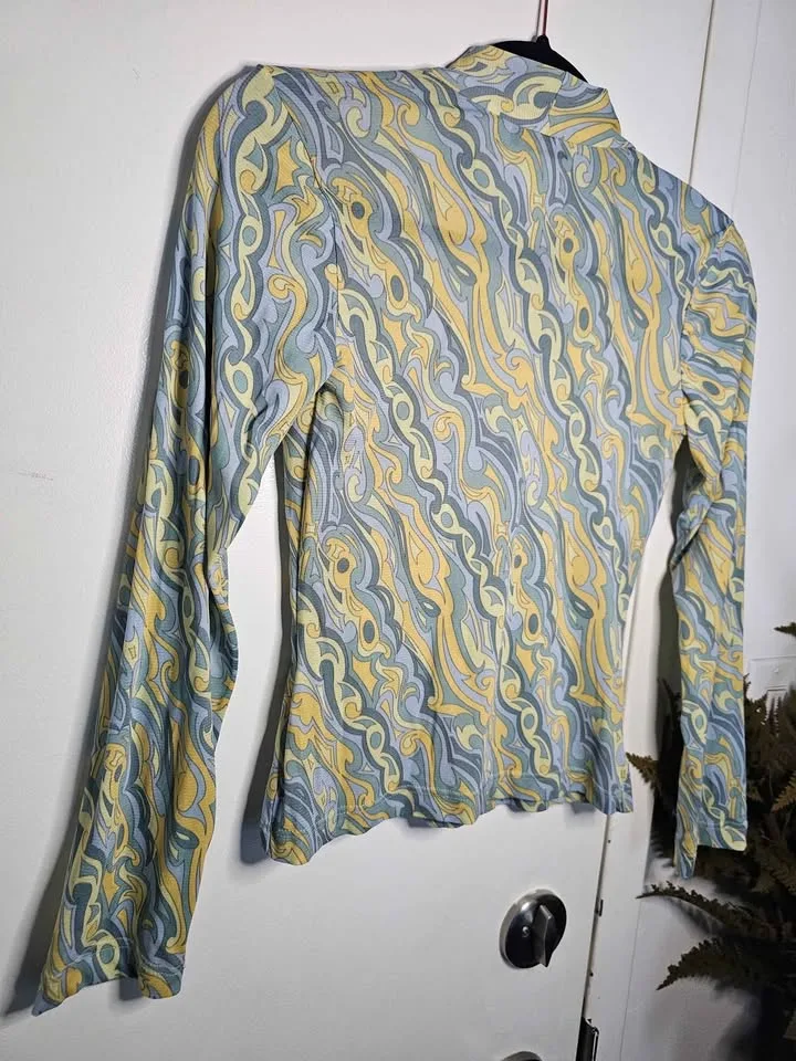 Vintage Y2K Tie Neck Mesh Top image indicator(9)