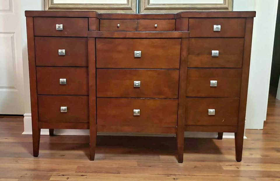 Dresser/Buffet with 12 drawers