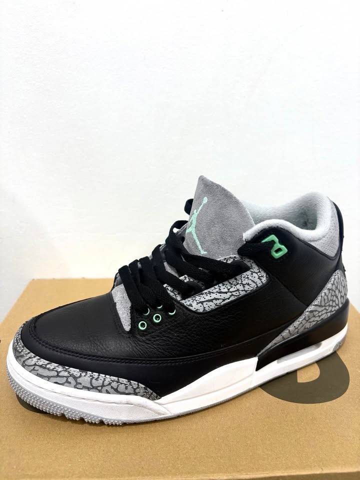 Jordan 3 Retro Green Glow size 9.5 - photo 2