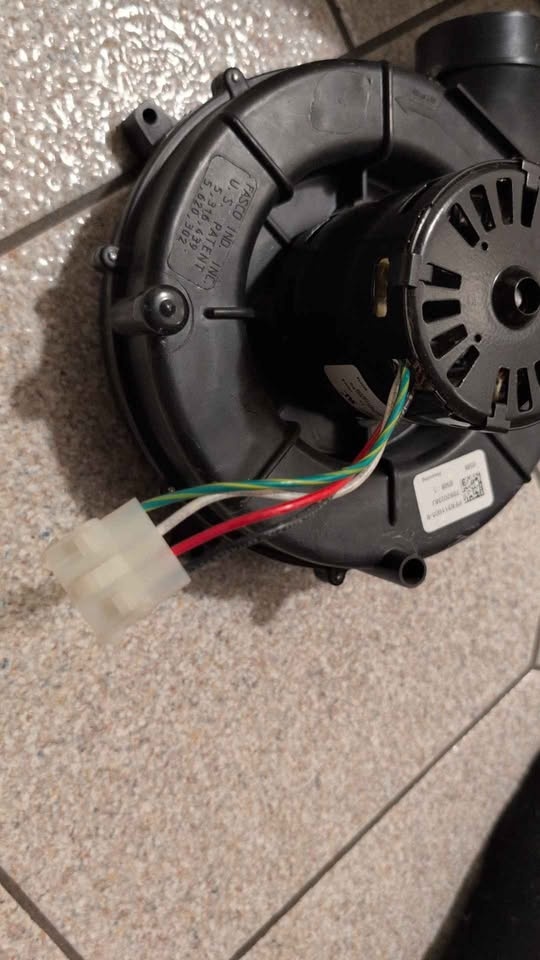 Lennox inducer motor - photo 2