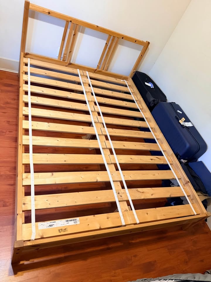 Ikea Full Bed Frame - photo 5
