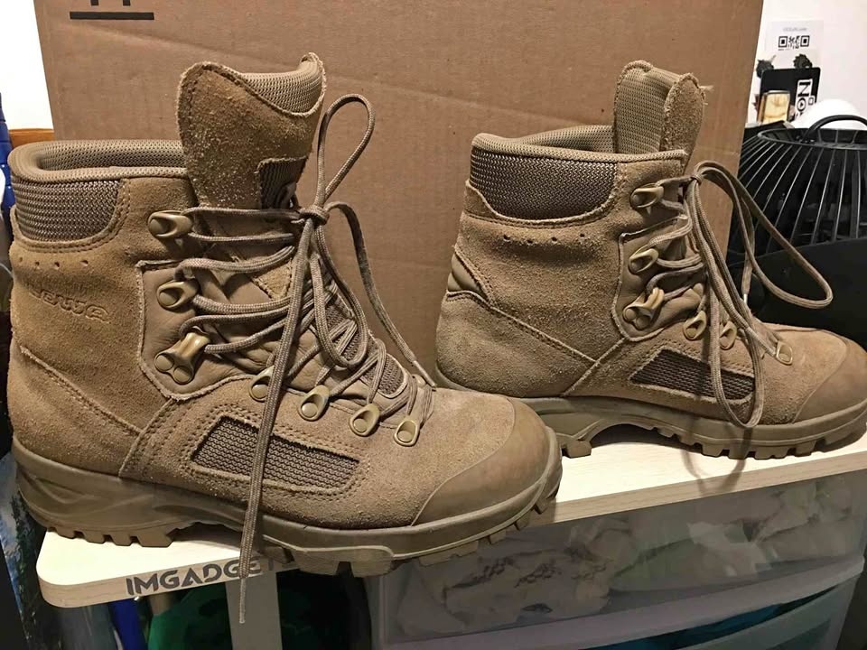 LOWA Elite DESERT Boots