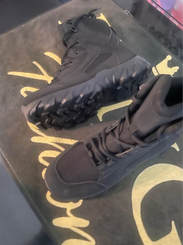 Men's Hiking Boots - photo 2