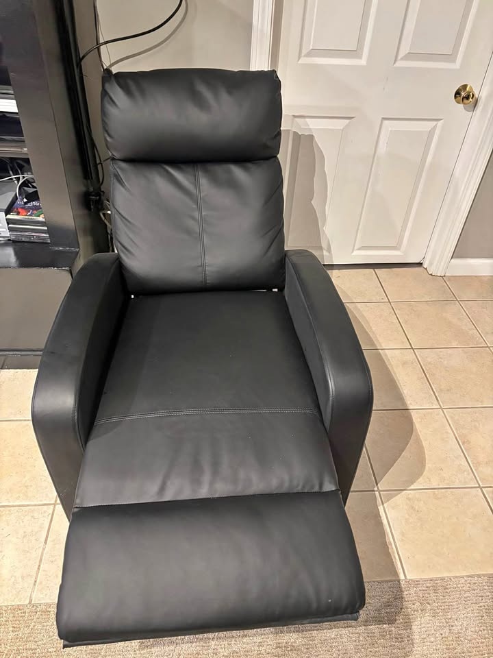 Recliner Chair with Massage