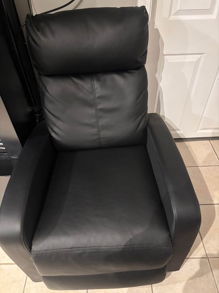 Recliner Chair with Massage - photo 3