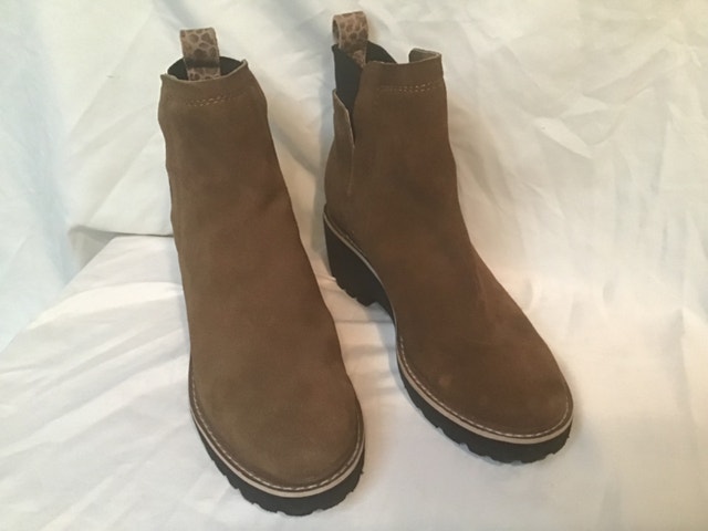 Dolce Vita Suede Boots - New - photo 2