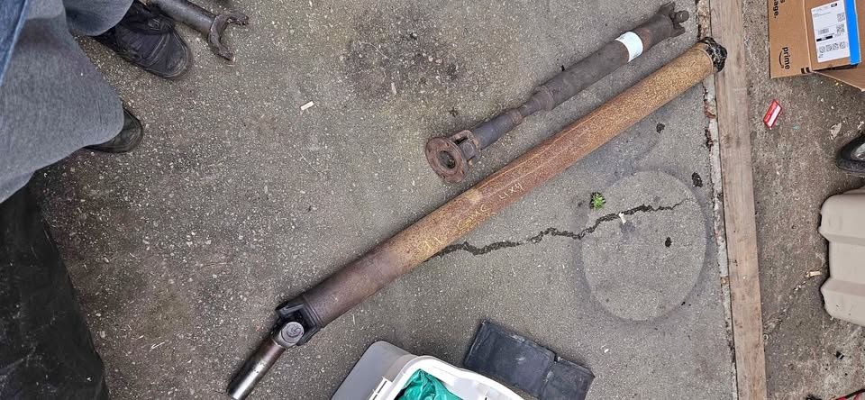 1991 GMC Sierra 2500 4x4 Driveshafts