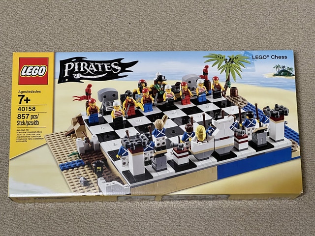 BNIB Lego 40158 Pirates Lego Chess Set