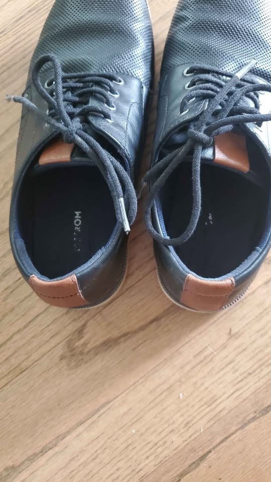 Kids Dress Shoes Size 4 - photo 4