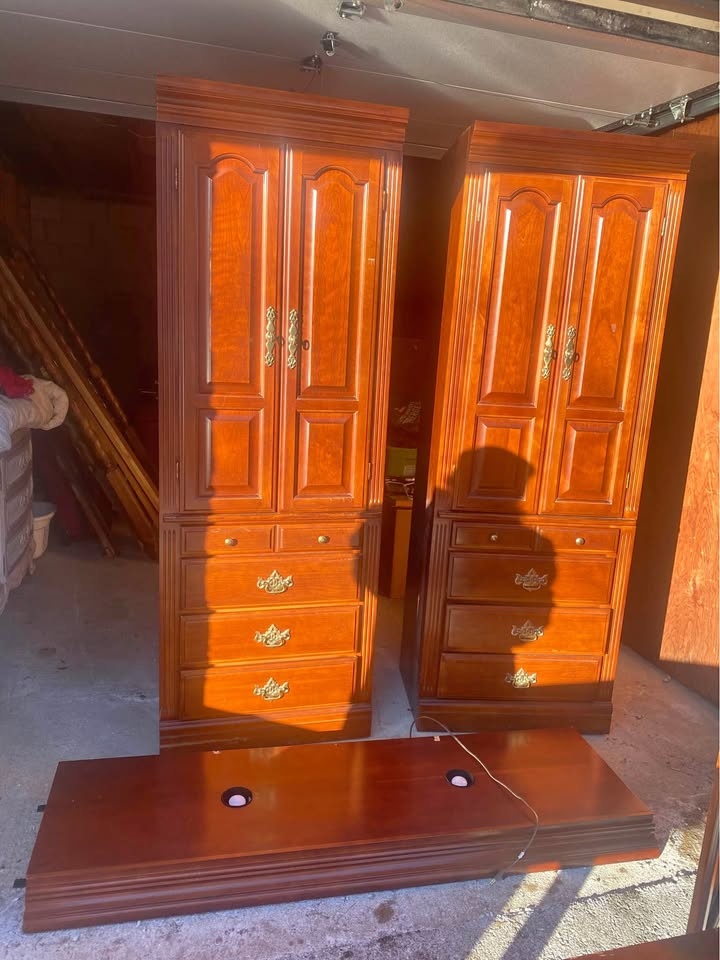 4-Piece Bedroom Dresser Bed Frame and Storage Ensemble