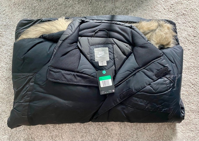 BRAND NEW NIKE WINTER JACKET