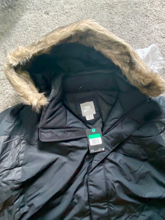 BRAND NEW NIKE WINTER JACKET - photo 5