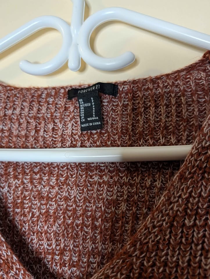 2 sweaters for sale oversized look size small - photo 4