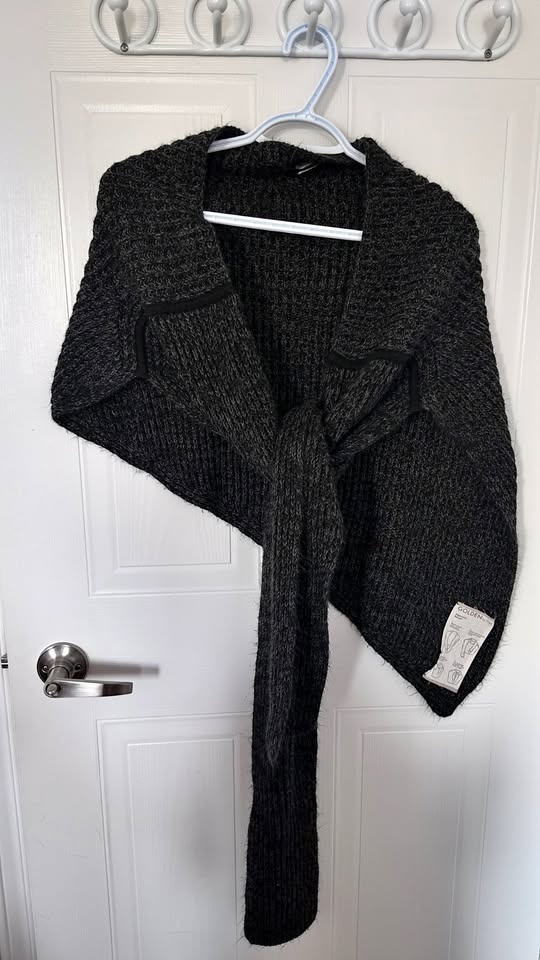 TNA Gray Oversized Sweater Scarf / Wrap