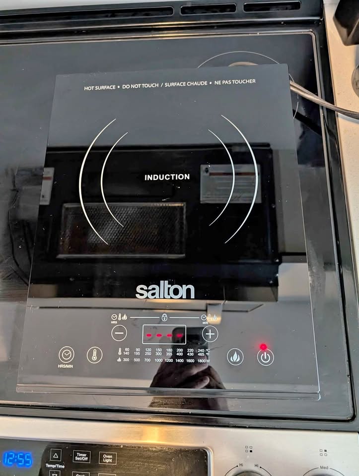Salton Induction Cooktop 1800W