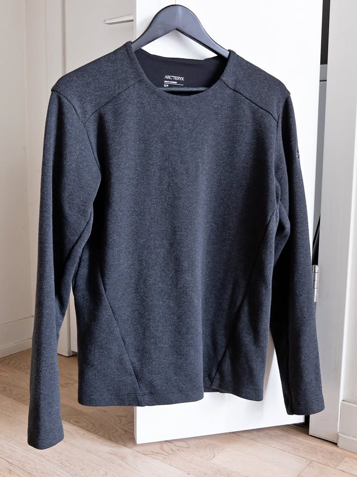 Arcteryx 'Covert' Sweater - Size Small