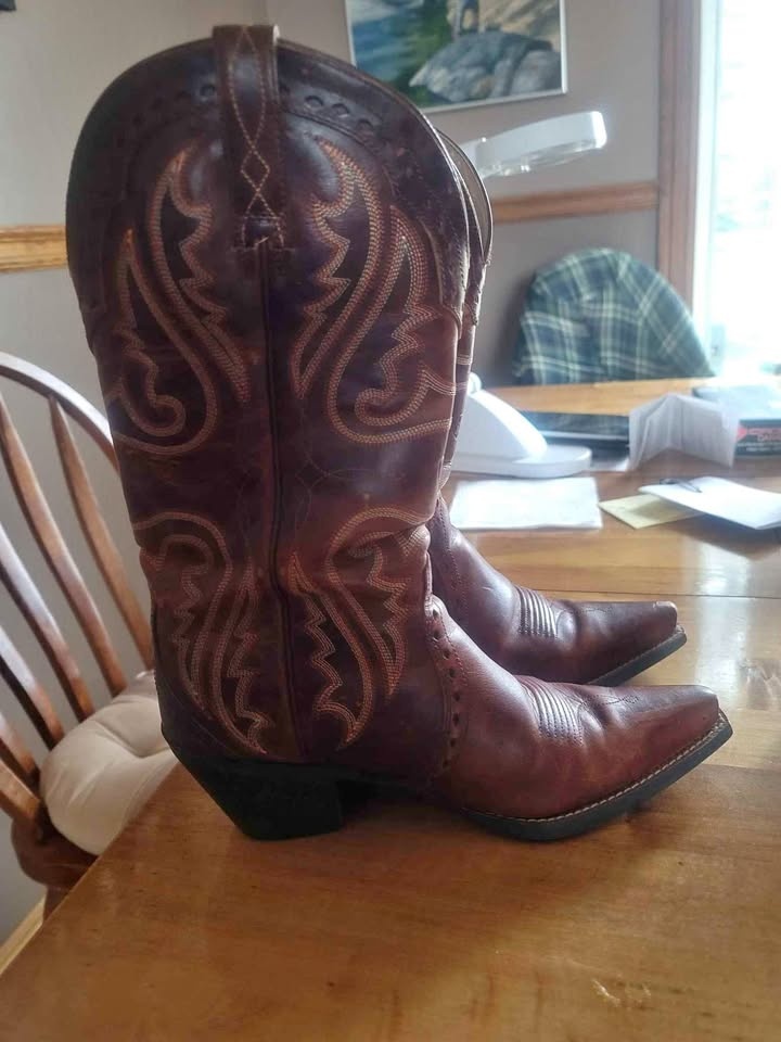 Ariat Heritage Western X Toe Boots 🌱