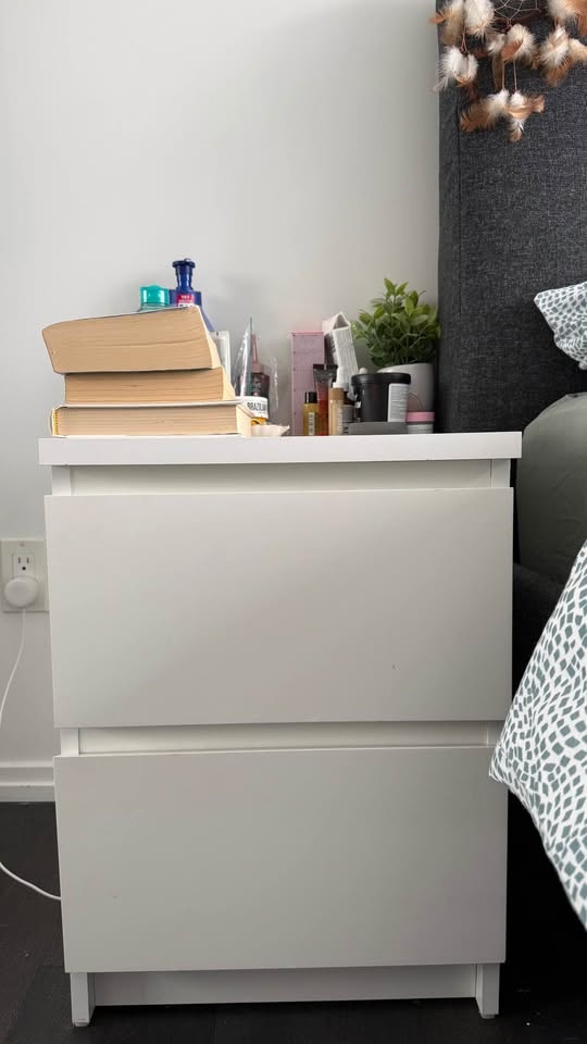 IKEA Storklinta Nightstand - photo 2