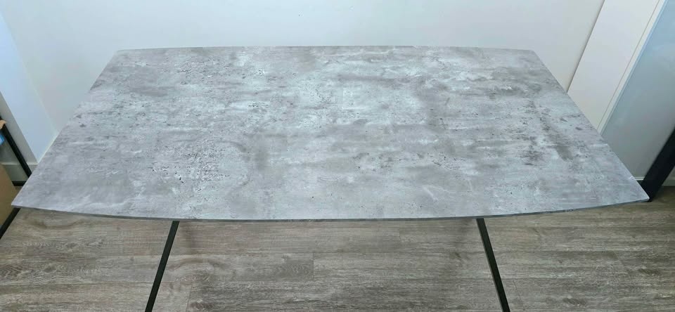 Dining Table - photo 3