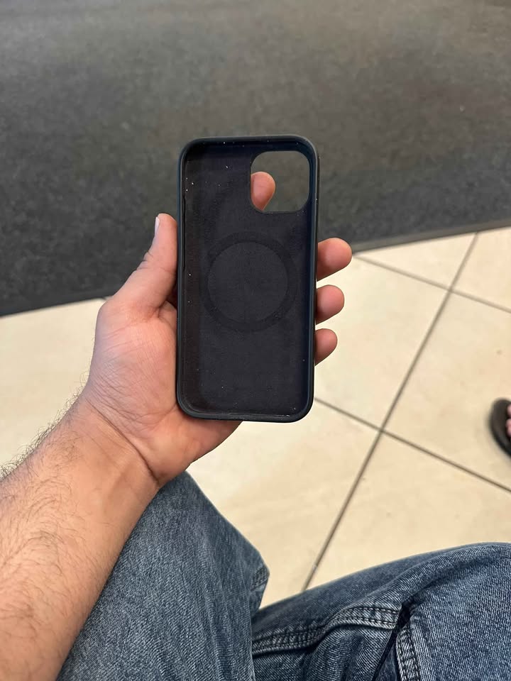 Brand New iPhone 15 - photo 5