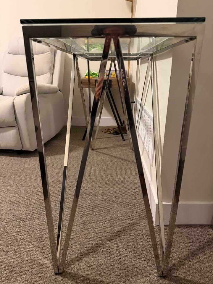 Modern Console Table - photo 3