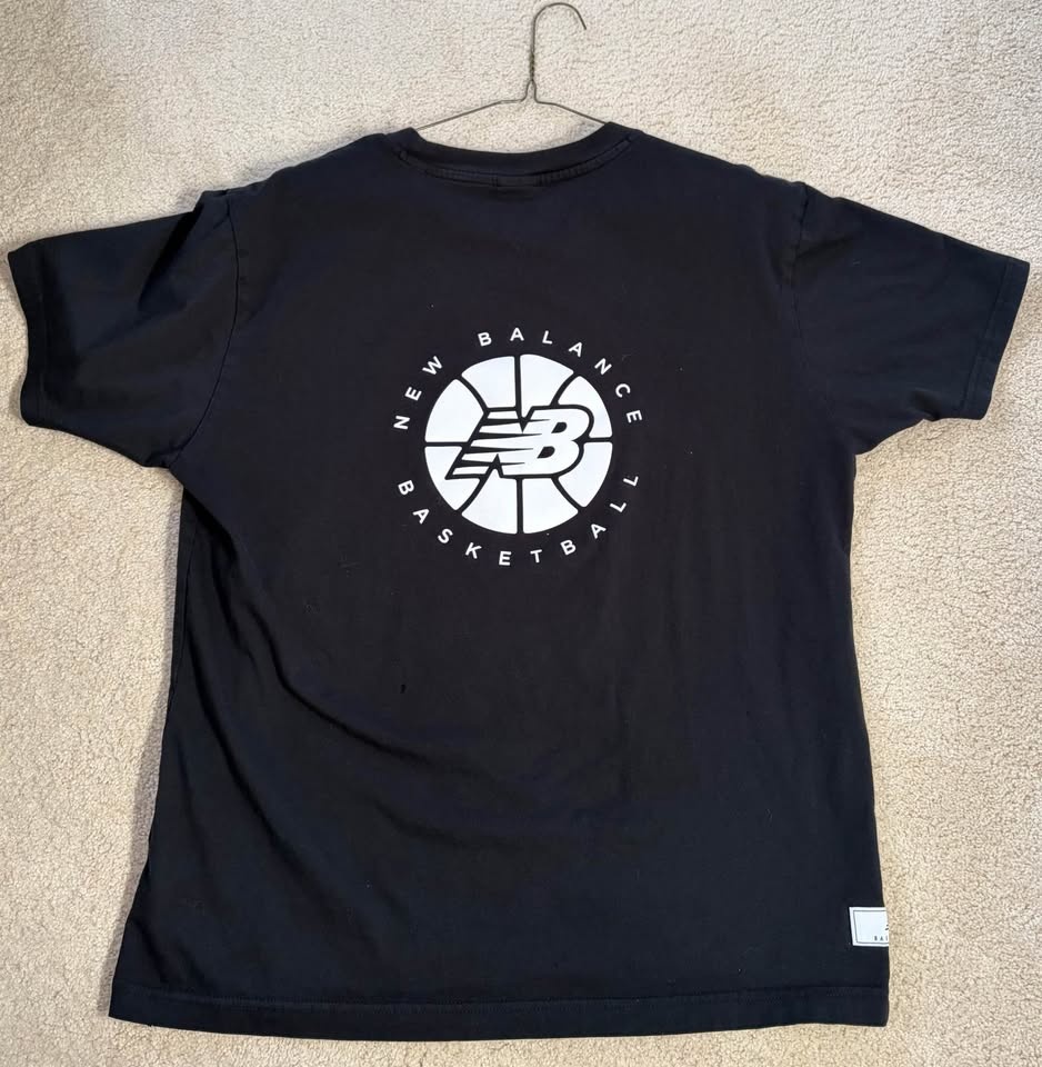 New Balance Basketball T-Shirt ⚫ Minimal Logo Streetwear - photo 2