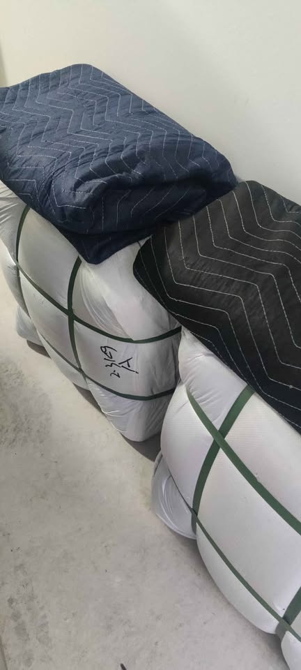 Brand new heavy duty moving blankets - photo 3
