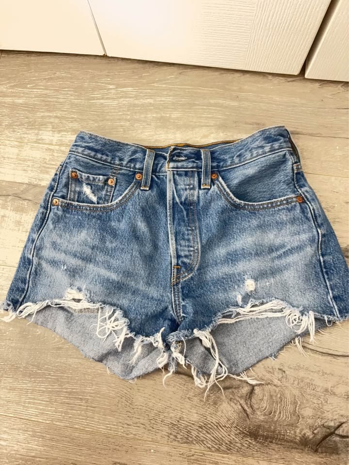 Levi's 501 Distressed Denim Shorts - photo 4
