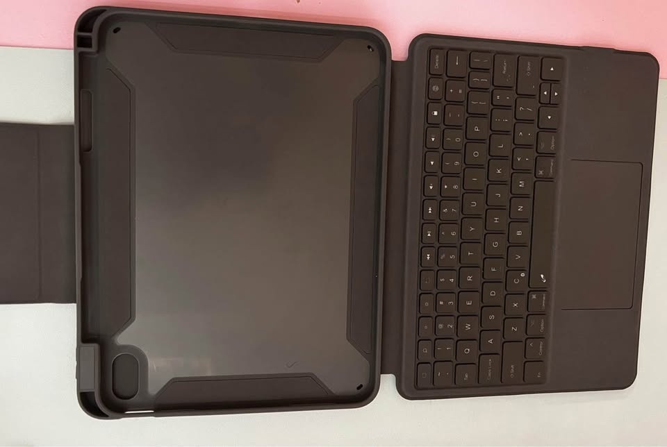 Magnetic Wireless Keyboard for iPad Air 11 Inch Case - photo 5