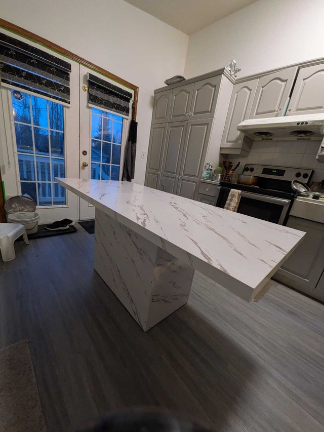 Faux Marble Dining Table (Seats 6-8)