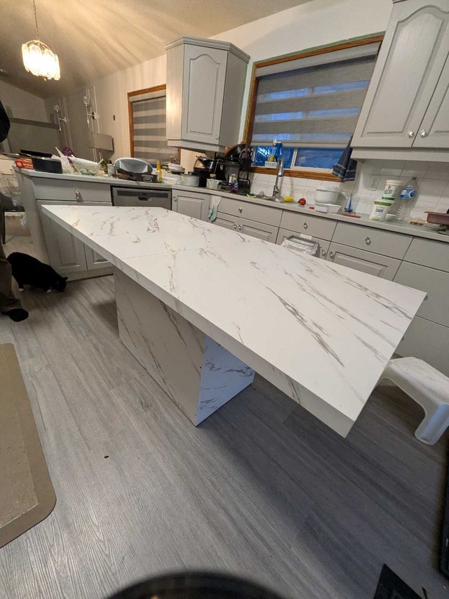Faux Marble Dining Table (Seats 6-8) - photo 3