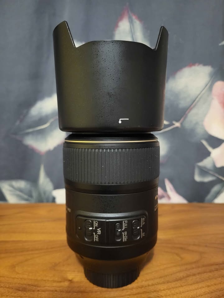 Nikon AF-S Micro 105mm f/2.8 VR Macro Lens - photo 3