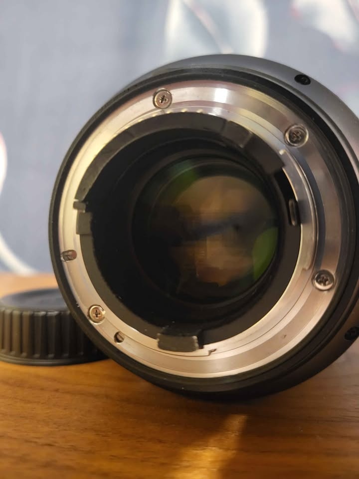 Nikon AF-S Micro 105mm f/2.8 VR Macro Lens - photo 5
